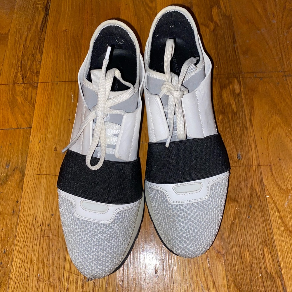 Balenciaga race runners